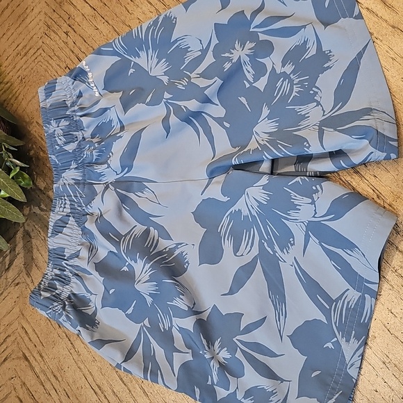 Skechers Boys Hawaiian Floral Shorts Size S - Picture 6 of 9